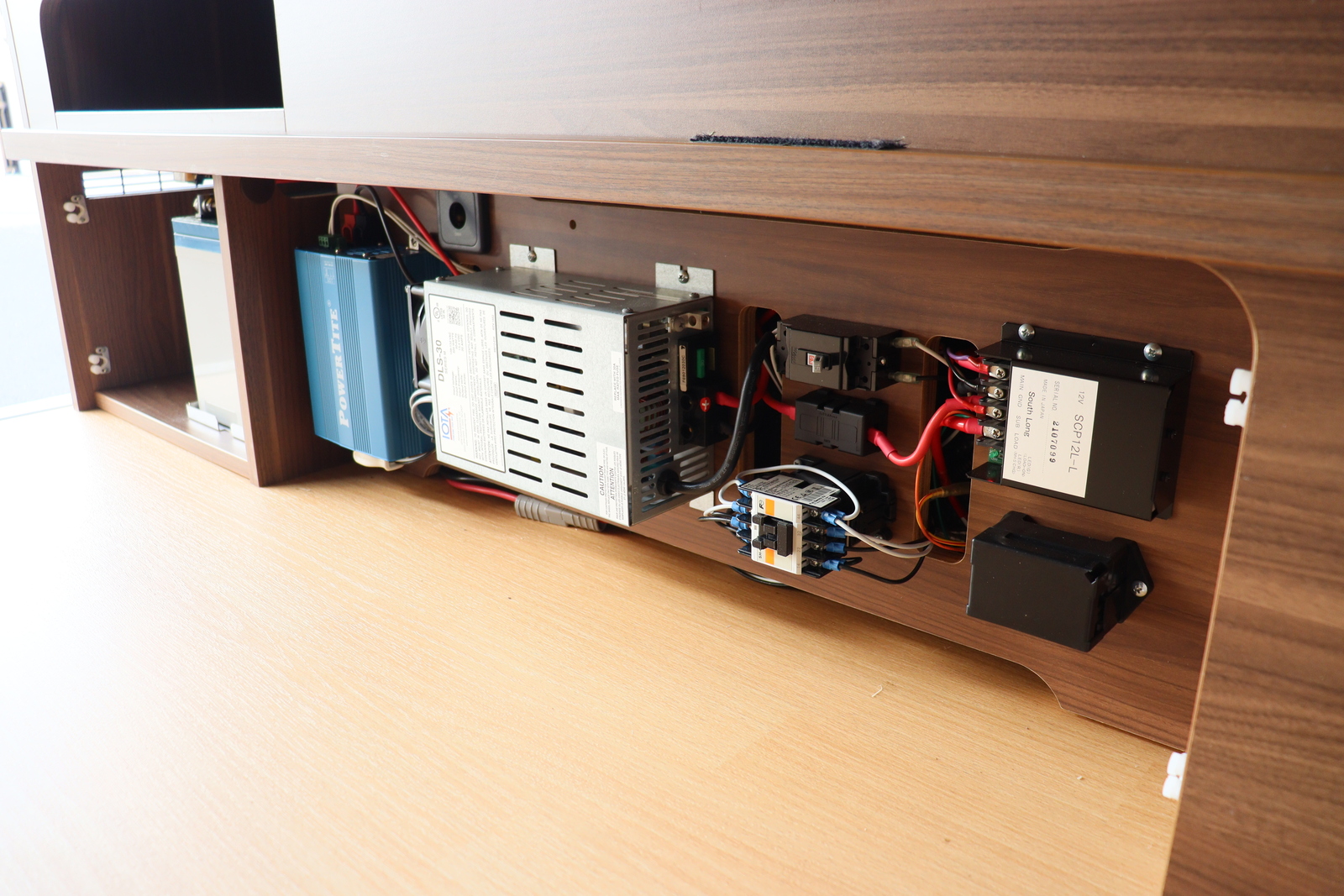 キャンピングカーバンコン