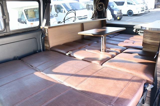 キャンピングカーバンコン