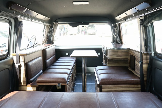 キャンピングカーバンコン