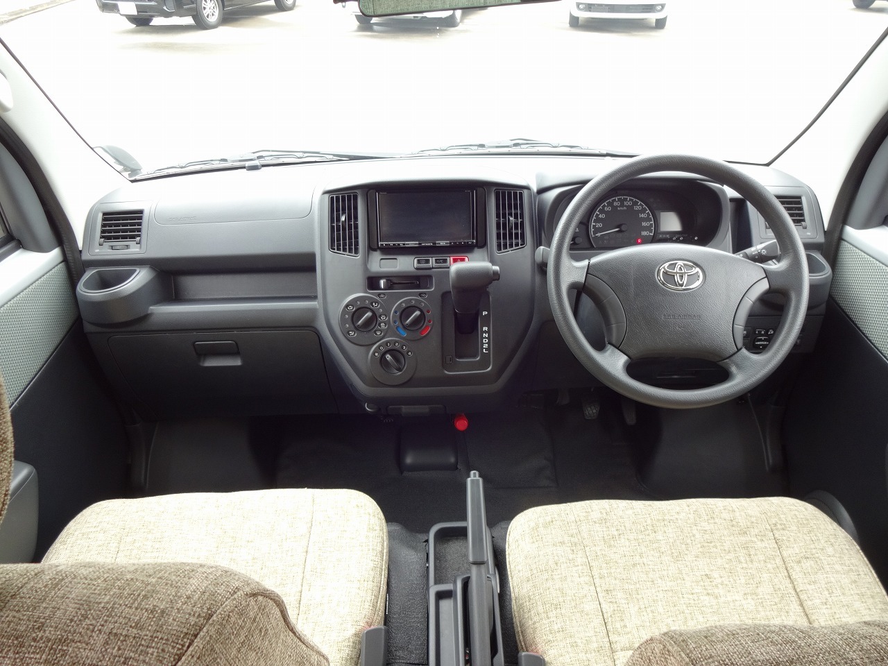 キャンピングカーバンコン