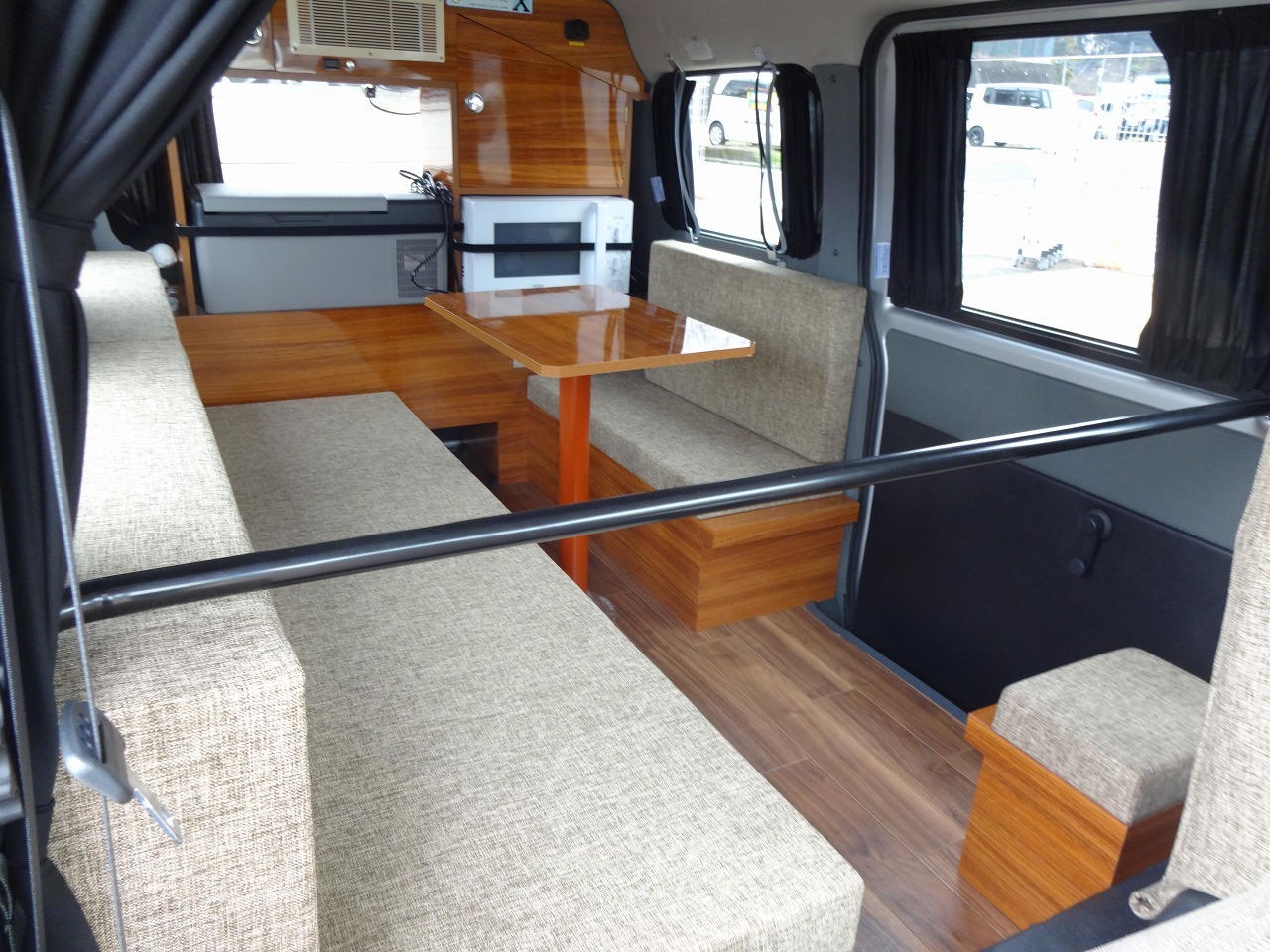 キャンピングカーバンコン