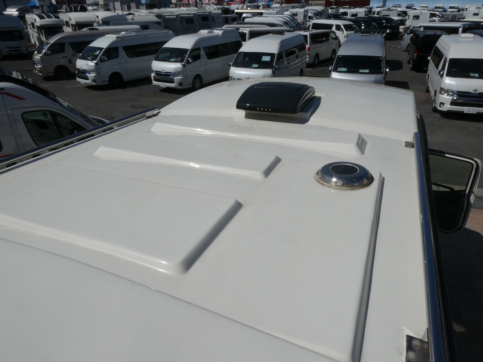 キャンピングカーキャブコン