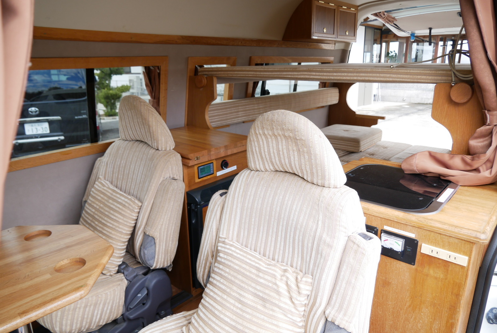 キャンピングカーバンコン