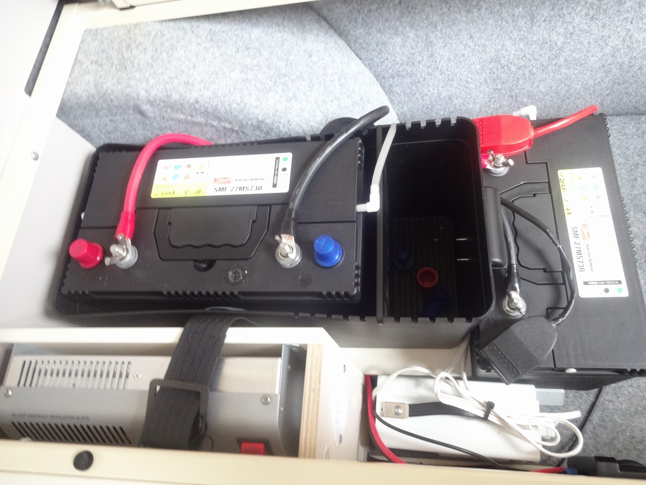 キャンピングカートレーラー