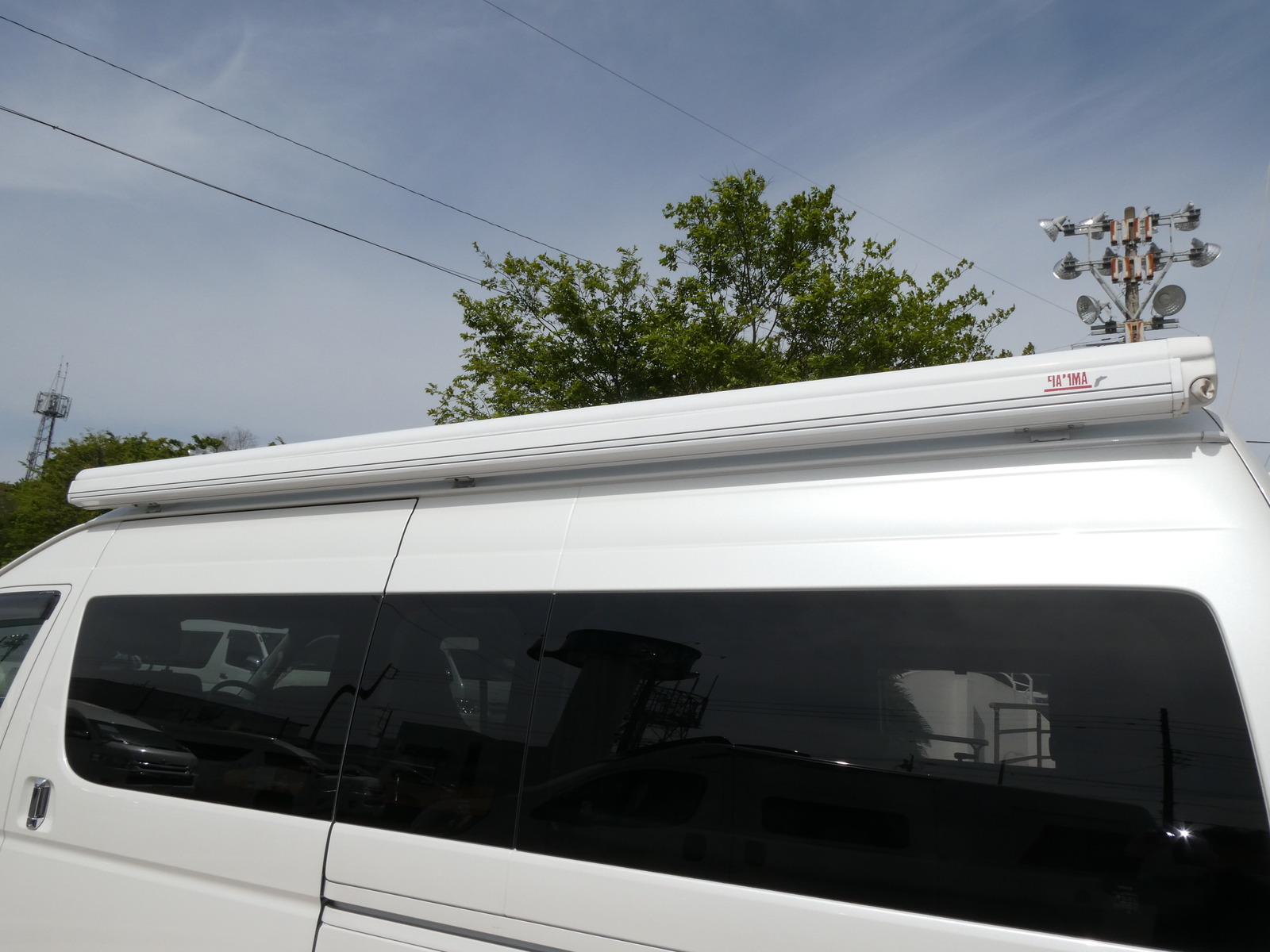 キャンピングカーバンコン