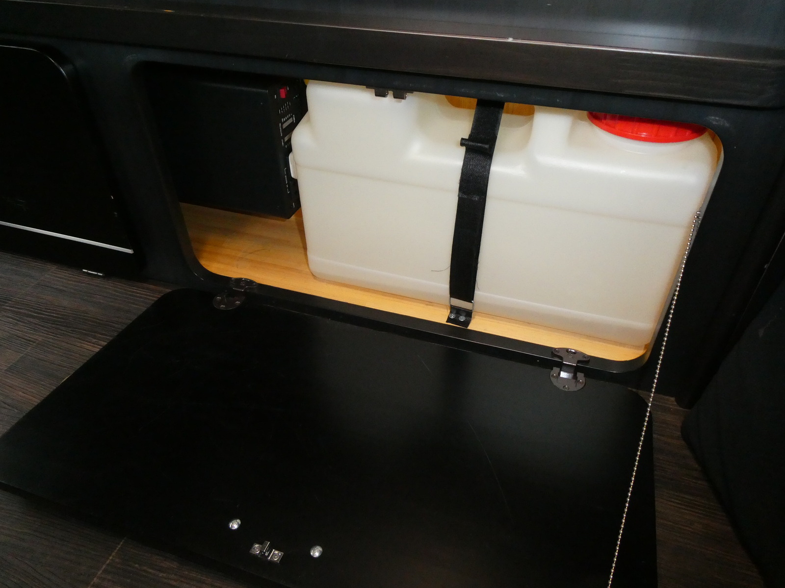 キャンピングカーバンコン