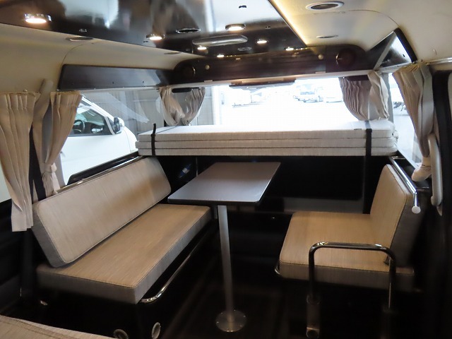 キャンピングカーバンコン