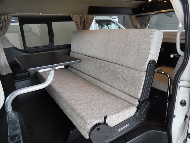 キャンピングカーバンコン