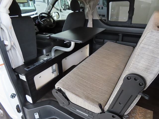 キャンピングカーバンコン