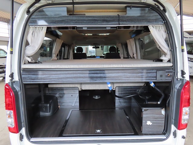 キャンピングカーバンコン