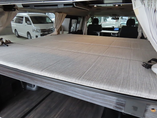 キャンピングカーバンコン