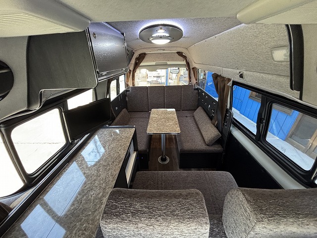 キャンピングカーバンコン