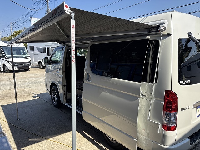 キャンピングカーバンコン