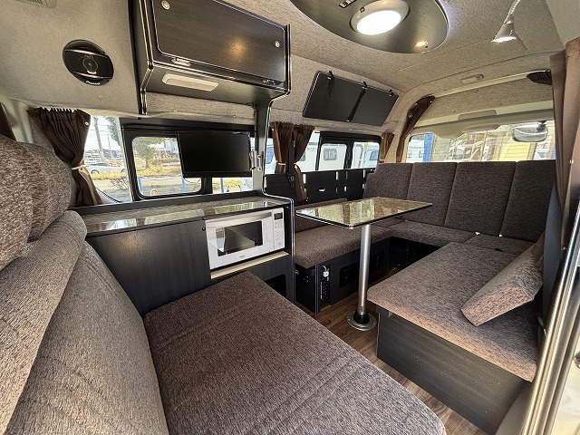 キャンピングカーバンコン