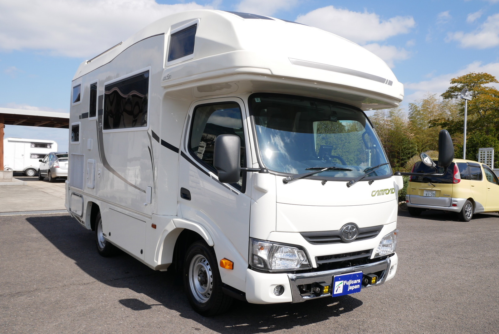 キャンピングカーキャブコン