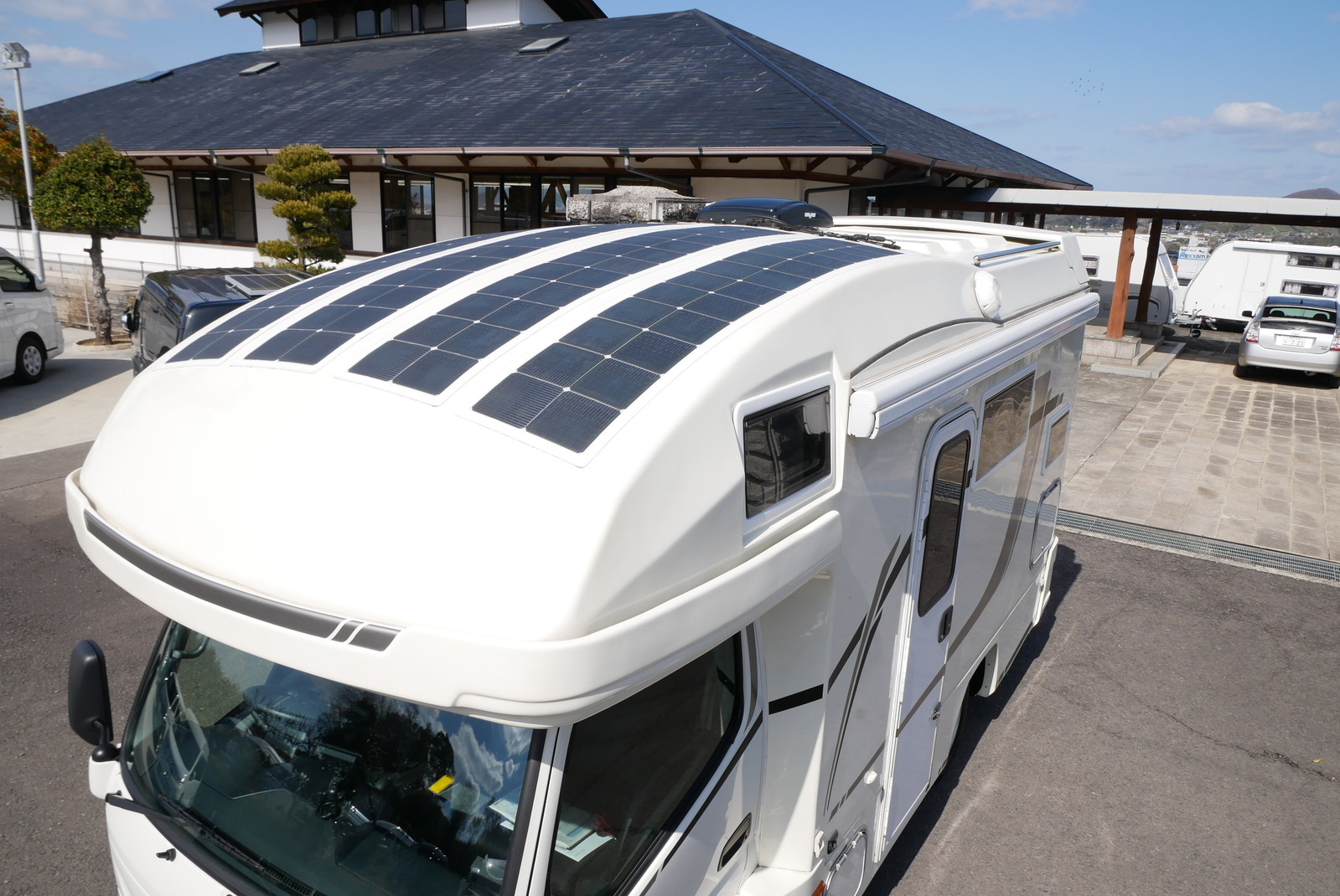 キャンピングカーキャブコン