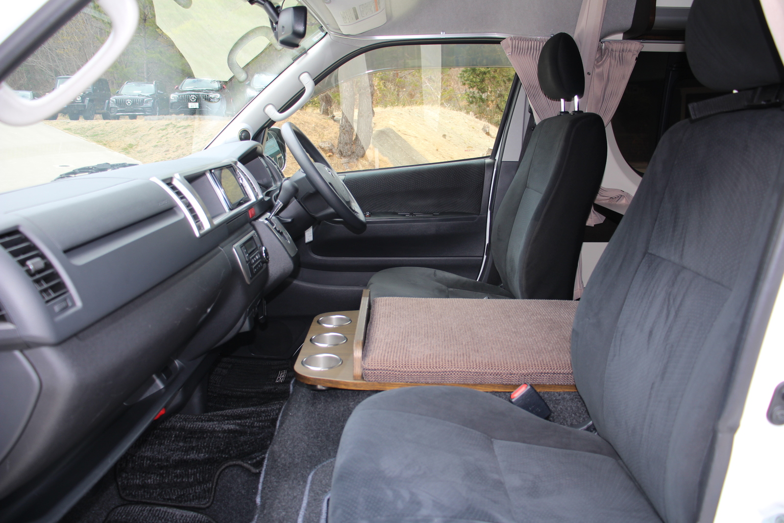 キャンピングカーバンコン