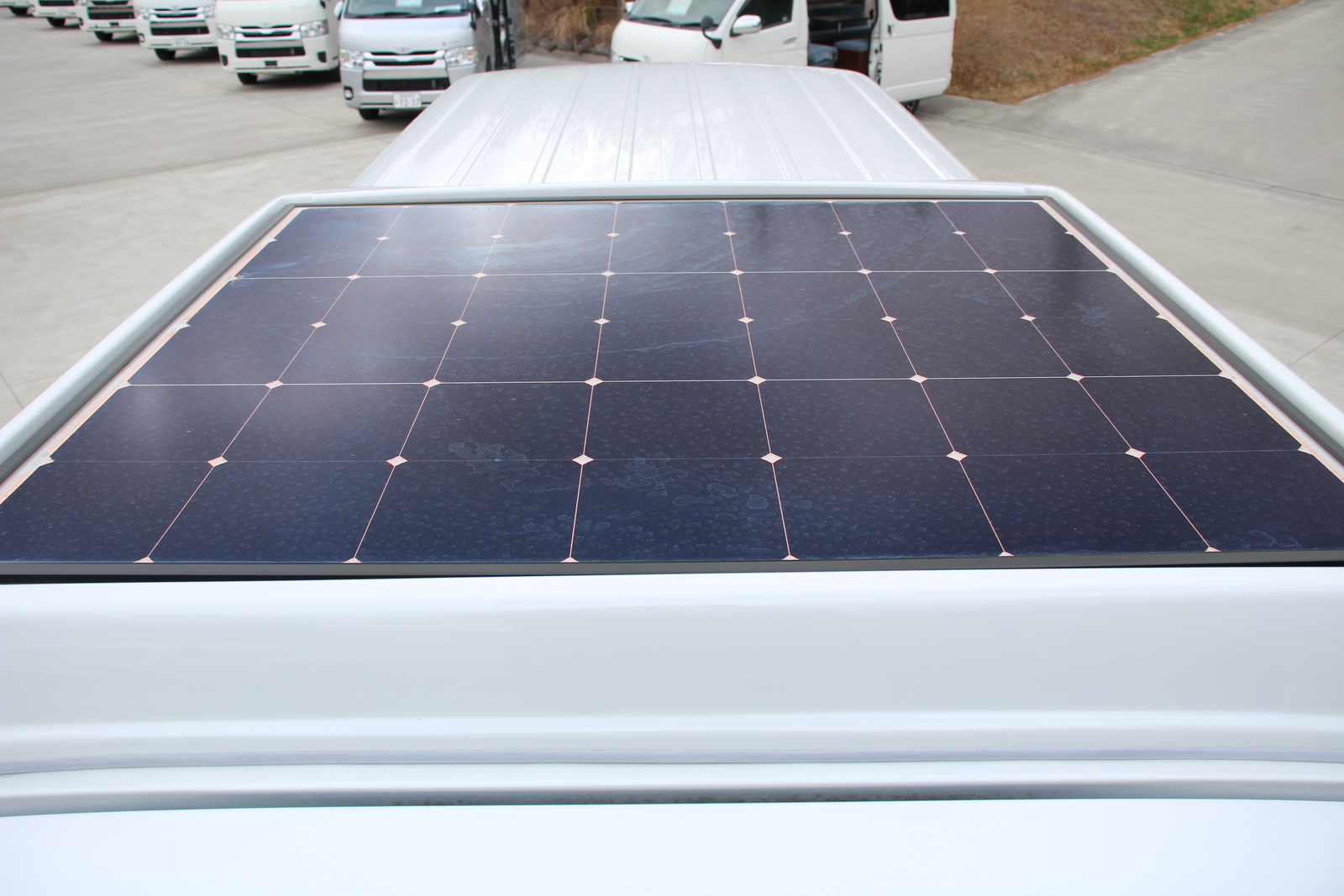 キャンピングカーバンコン