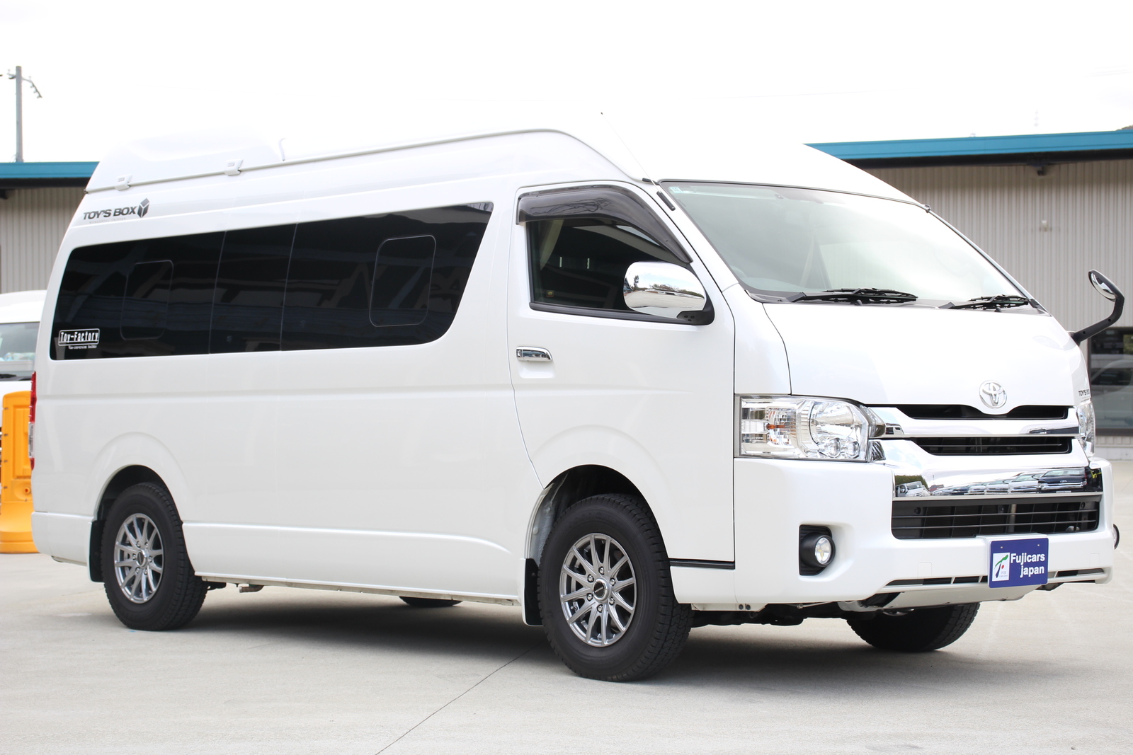 キャンピングカーバンコン