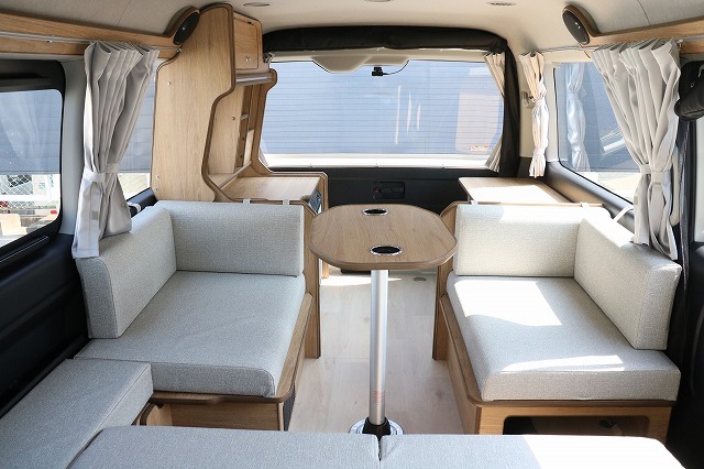 キャンピングカーバンコン