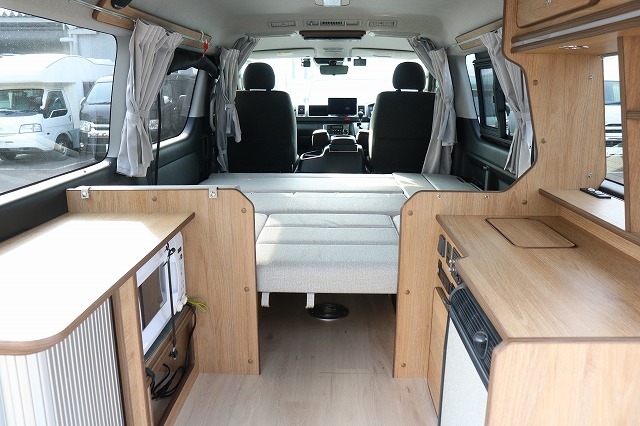 キャンピングカーバンコン