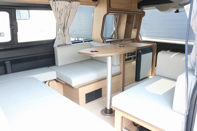 キャンピングカーバンコン