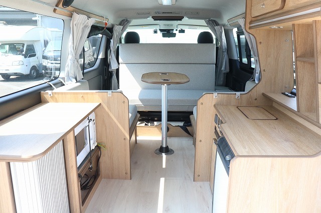 キャンピングカーバンコン