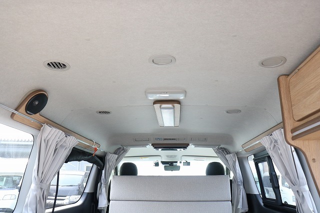 キャンピングカーバンコン