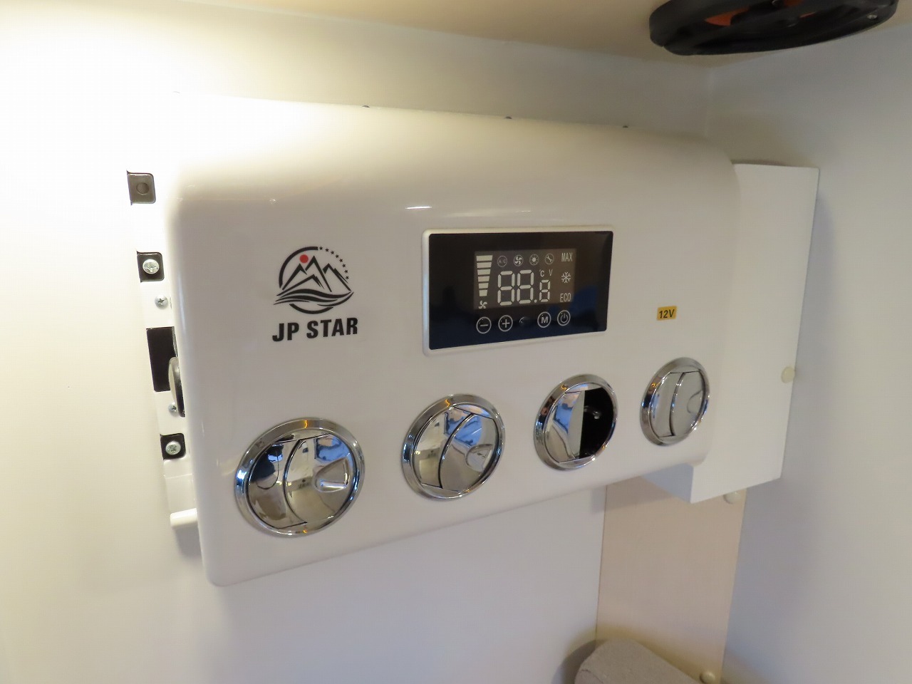 キャンピングカー軽キャンパー