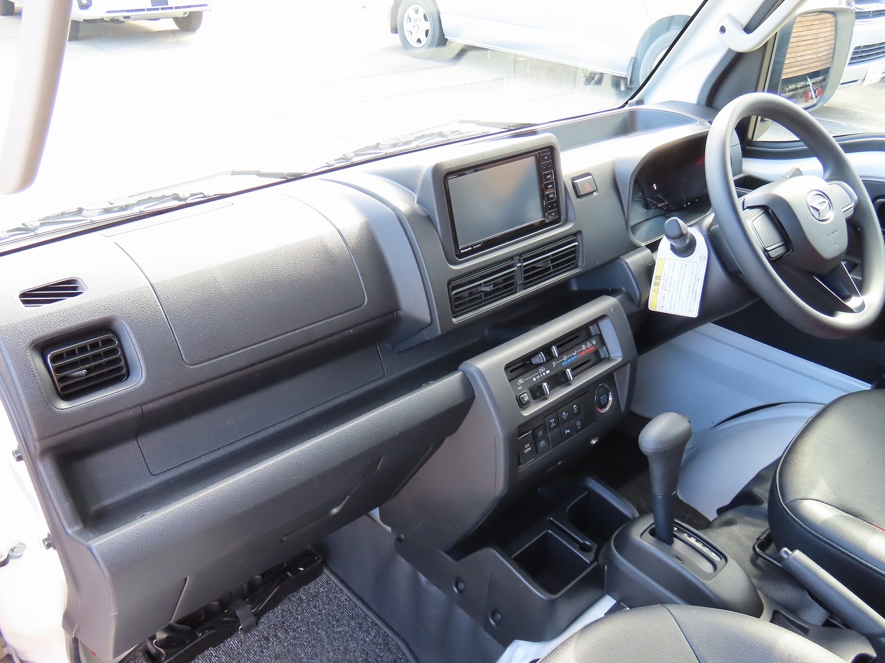 キャンピングカー軽キャンパー