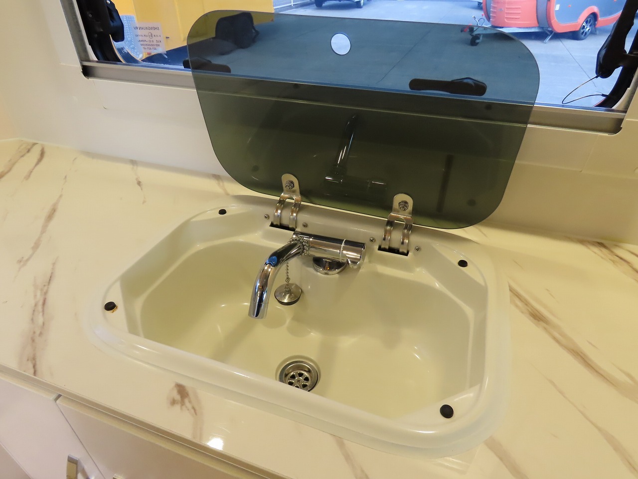 キャンピングカー軽キャンパー