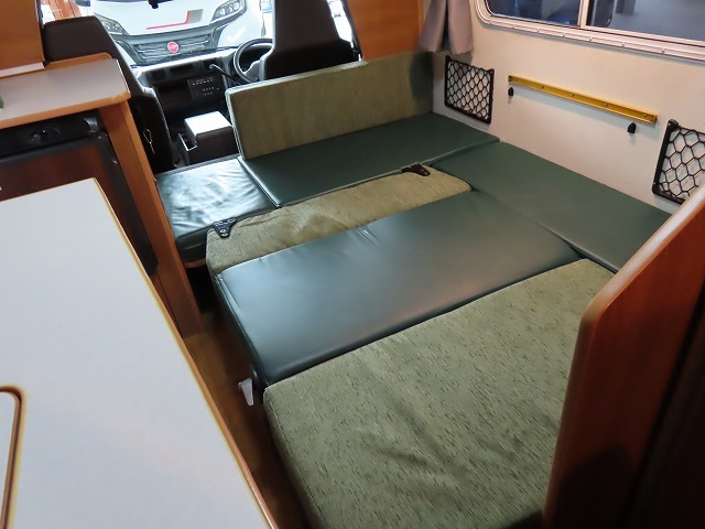 キャンピングカーキャブコン