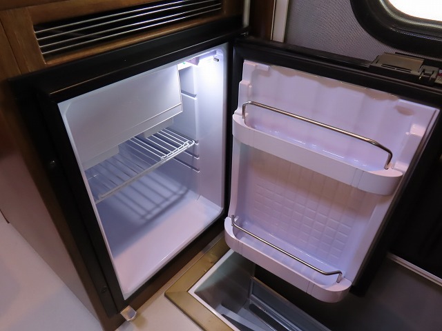 キャンピングカーキャブコン