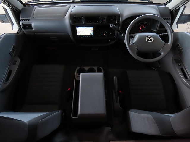 キャンピングカーキャブコン