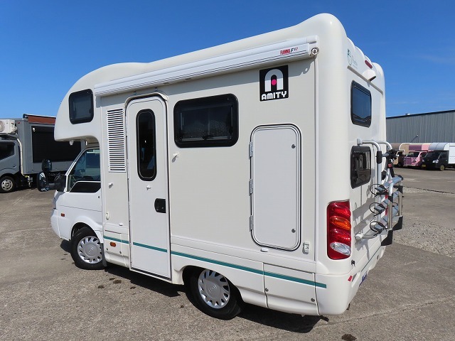 キャンピングカーキャブコン