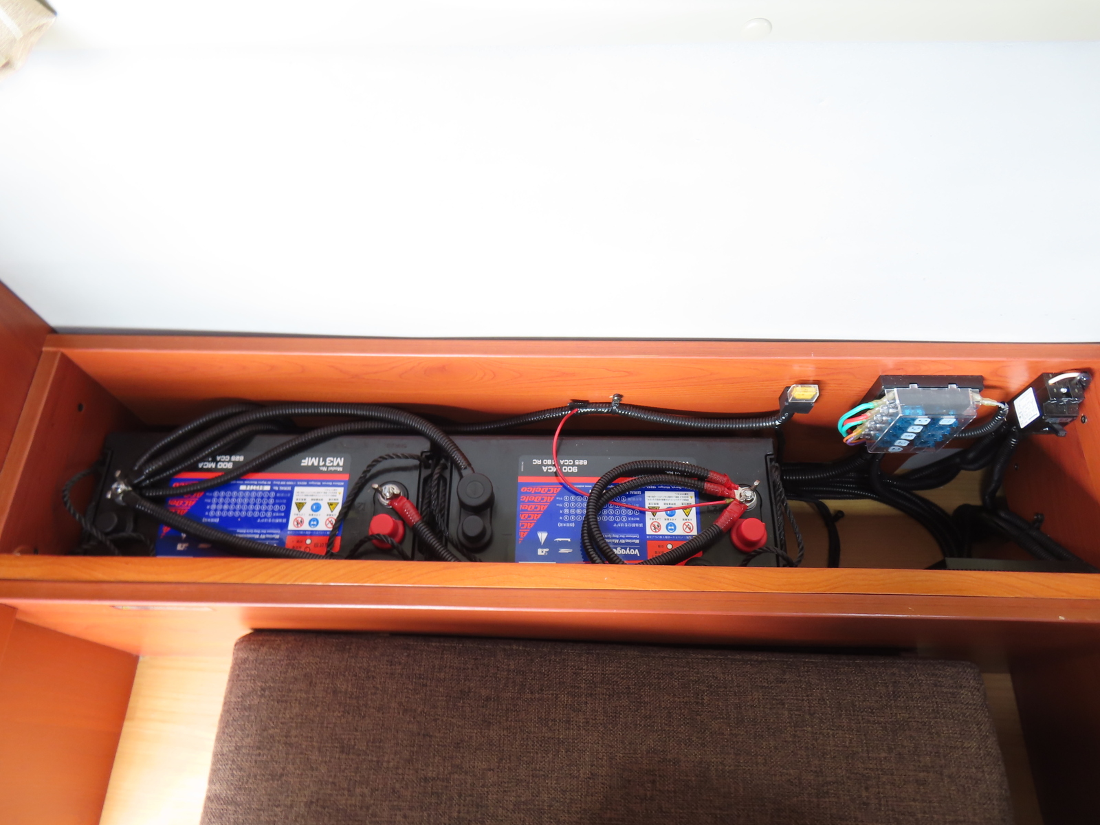 キャンピングカーバンコン