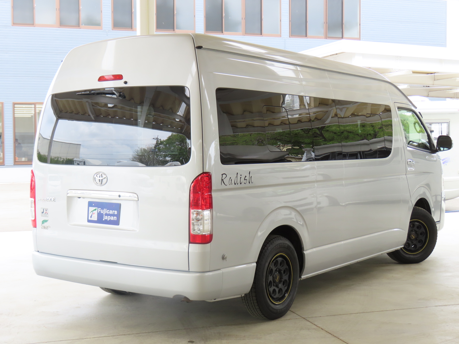 キャンピングカーバンコン