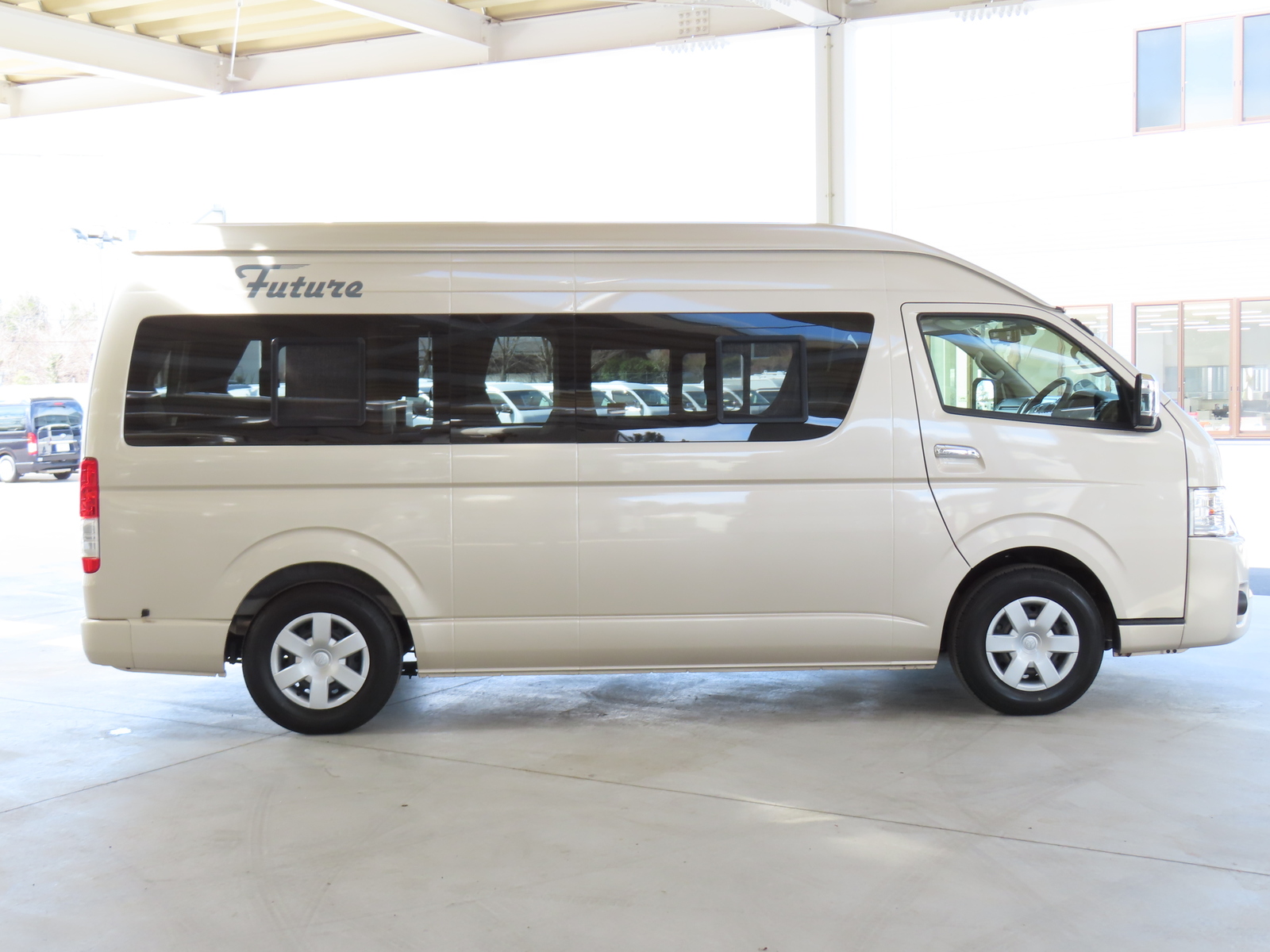 キャンピングカーバンコン