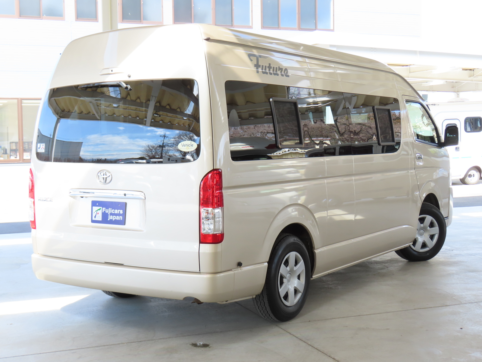 キャンピングカーバンコン