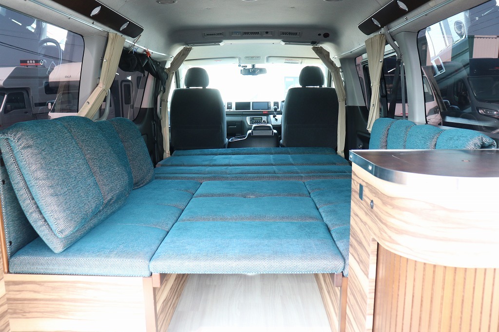 キャンピングカーバンコン