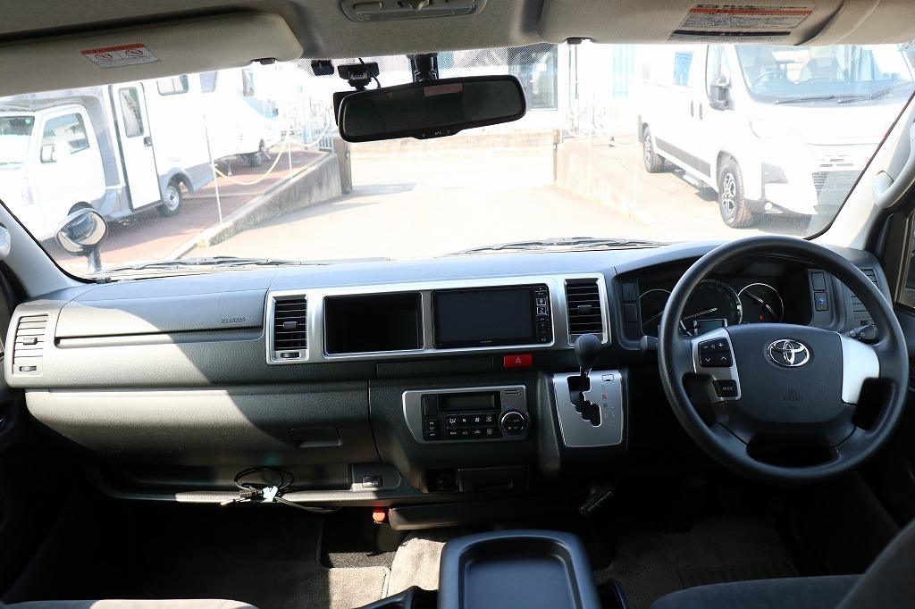 キャンピングカーバンコン