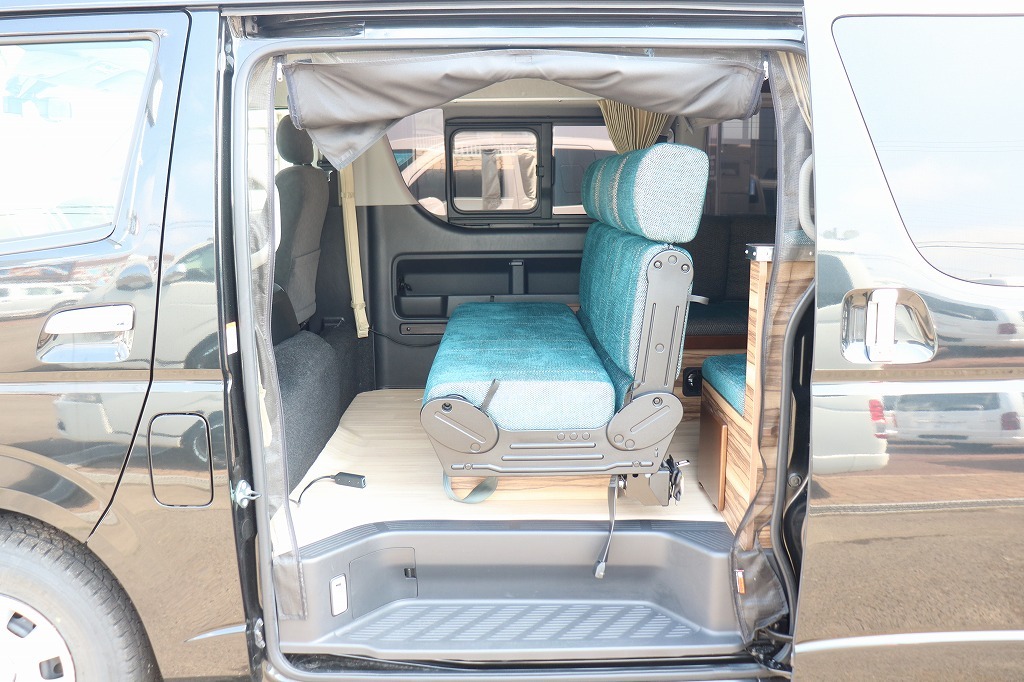 キャンピングカーバンコン