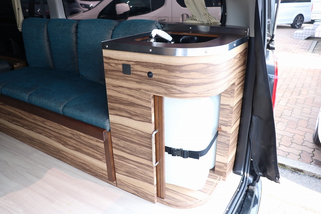 キャンピングカーバンコン