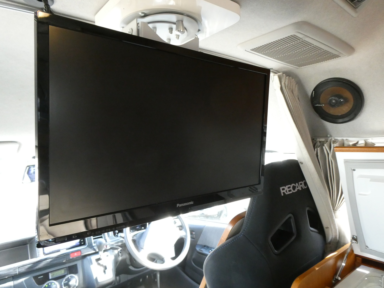 キャンピングカーバンコン