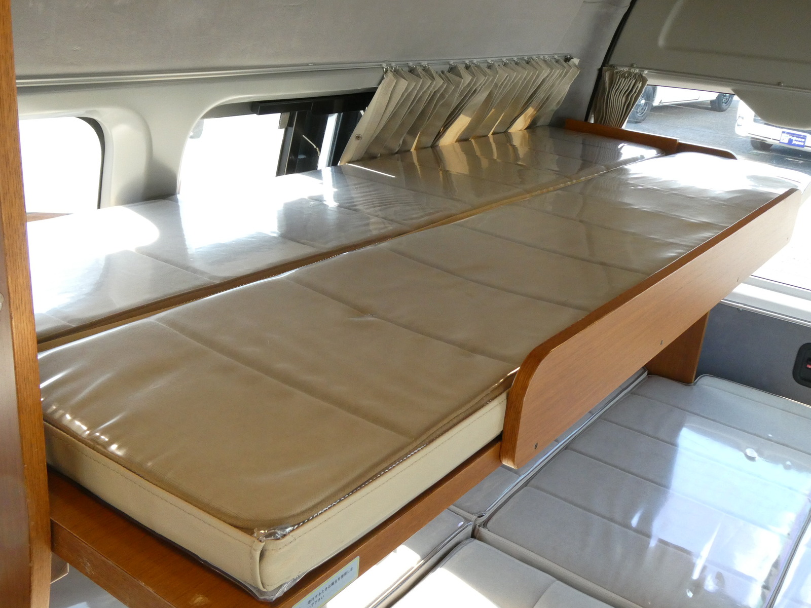 キャンピングカーバンコン