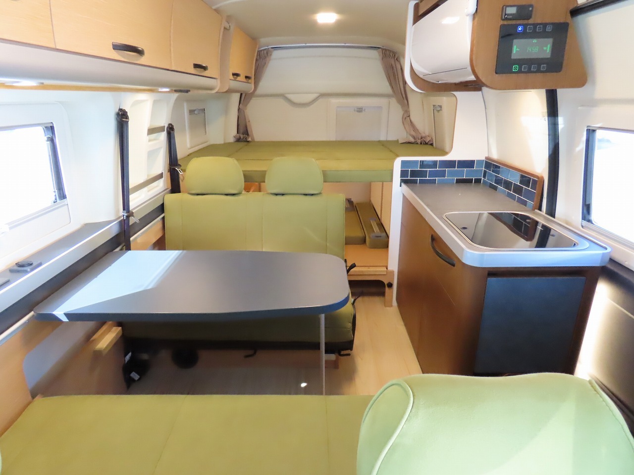 キャンピングカーバンコン