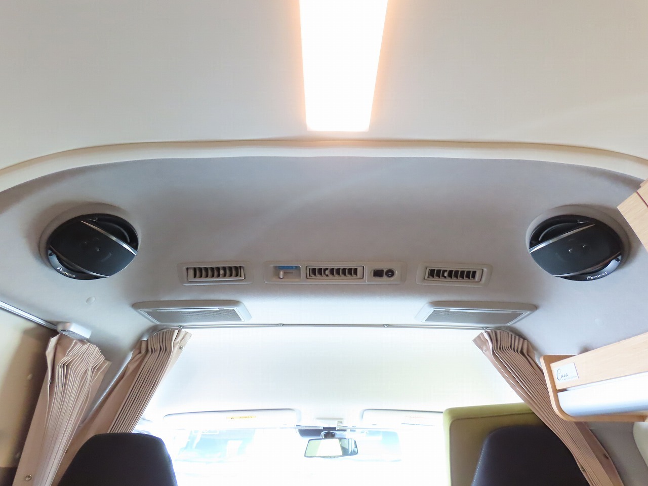 キャンピングカーバンコン