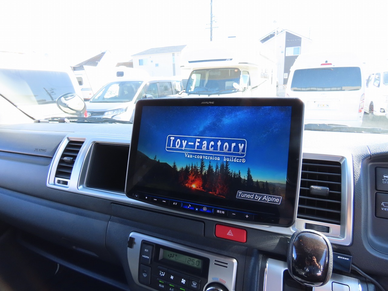 キャンピングカーバンコン