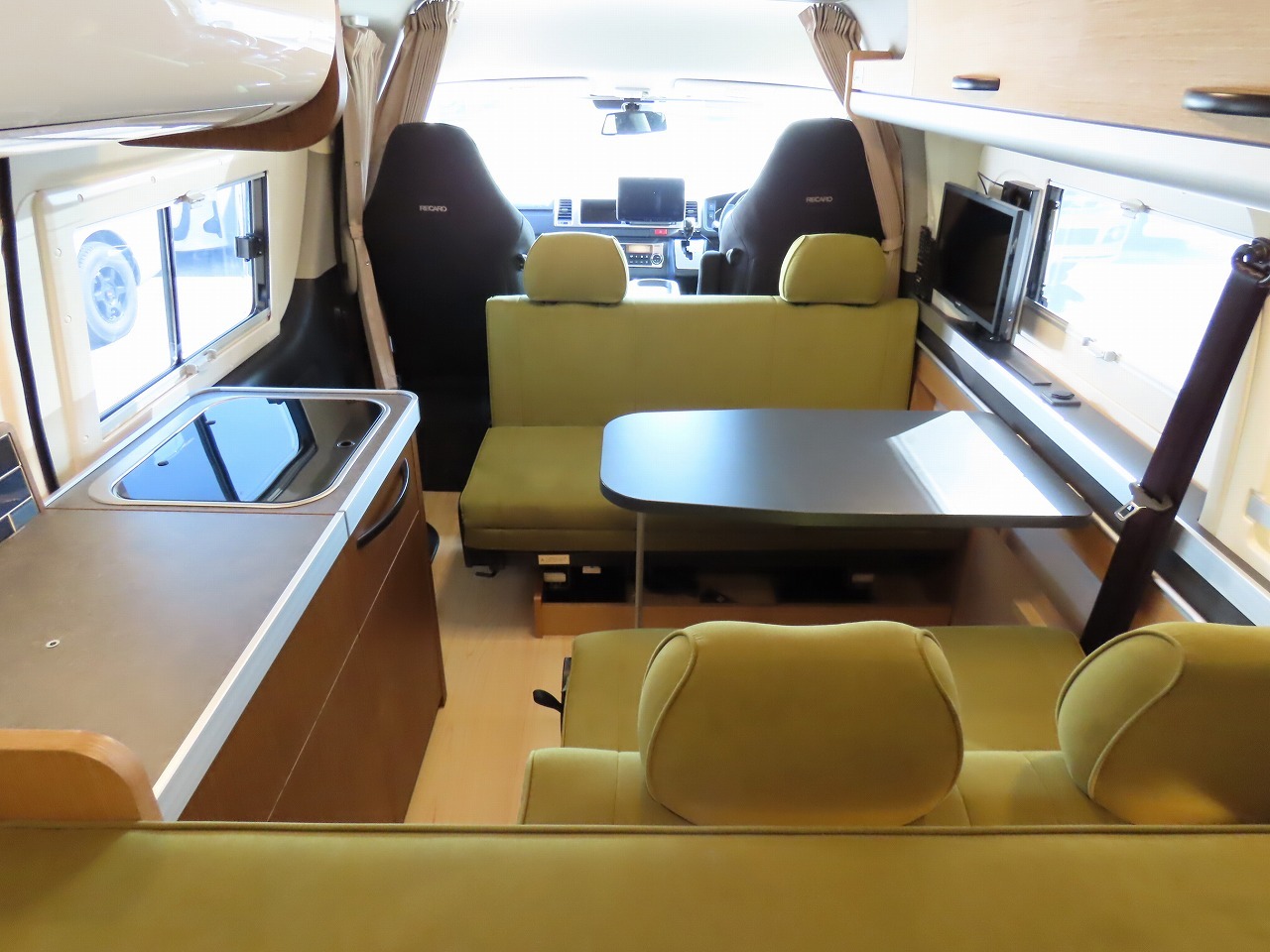 キャンピングカーバンコン