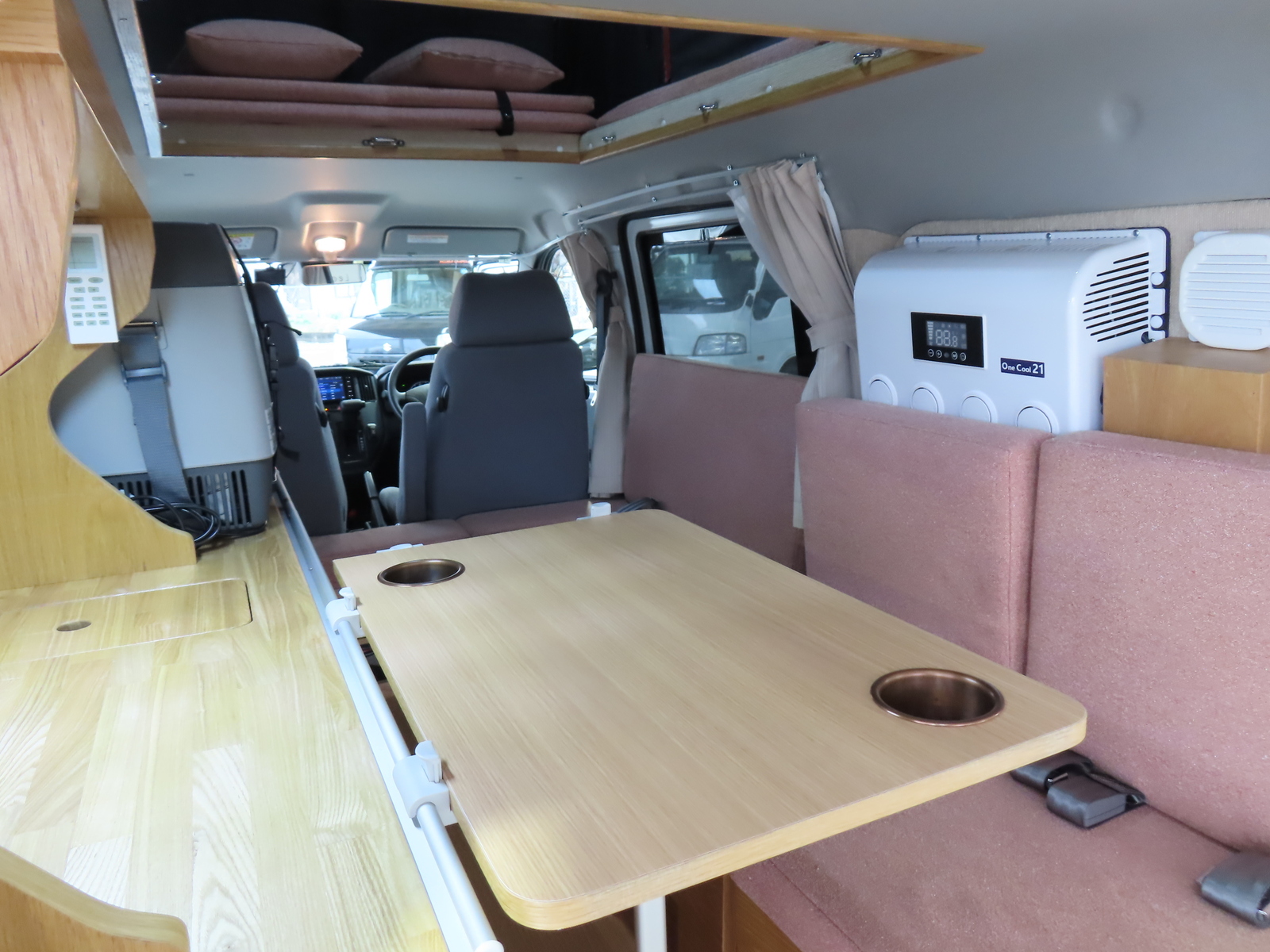 キャンピングカーバンコン